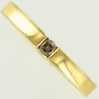 Ring med cognacfärgad diamant 1x ca 0,10ct enligt gravyr, Heribert Engelbert AB år 1999, stl 17. 18K  Vikt: 6,5 g