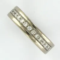 Ring med diamanter, 0,28ct, stl 16, bredd 5mm, 18K Vikt: 7 g