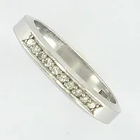 Ring med diamanter tot 0,10ct, stl 17½, bredd 3,4mm, vitguld, 18K Vikt: 4,4 g