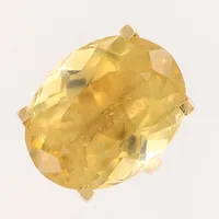 Ring med oval fasetterad citrin ca 25,00ct, stl: 16¼, 18K guld Vikt: 9,3 g