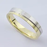 Ring,stl 18¼ mm, bredd ca 4 mm,  18k röd och vitguld Vikt: 4,1 g