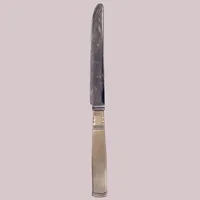 Kniv med blad i rostfritt, längd 17cm, Rosenholm, Mema GAB, gravyr, 830/1000 silver Vikt: 32,7 g
