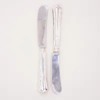 2 Smörknivar, modell Chippendale, 18,5cm, stålblad, fyllda skaft, Scan Design, år 1995, silver 830/1000 Vikt: 151,1 g