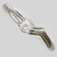 Silverring, vit sten, Ø18½, bredd: 3mm, 925/1000 Vikt: 4,5 g