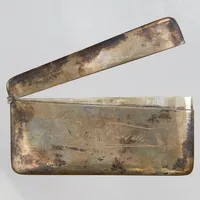 Visitkortshållare, 9,5x5x0,8cm, förgylld insida, gravyr, 900/1000 silver Vikt: 64 g