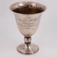 Pokal, höjd 14cm, gravyr, C.G.H år 1926, Silver 830/1000  Vikt: 118,9 g