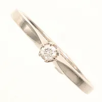 Ring diamant 0,07ct, Schalin, stl 17, bredd 2-4mm, vitguld, repig, 18K Vikt: 2,2 g