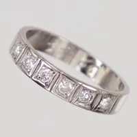 Ring, diamanter 6x ca 0,03ct, stl 17½, bredd 3,7mm, gravyr, vitguld 18K  Vikt: 3,7 g