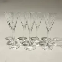 Sju snapsglas, Boda Line, formgivna av Anna Ehrner, Kosta Boda ca Ø5cm, höjd 15,5cm, etikettmärkta, glas. Vikt: 0 g