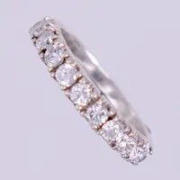 Ring med vita stenar, stl 17, bredd: 2,1-3,6mm, silver 925/1000 Vikt: 2,4 g