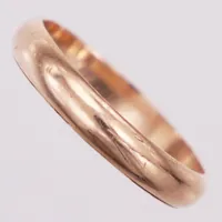 Ring, slät, stl 18½, bredd 3,7mm, ograverad, 14K  Vikt: 2,7 g