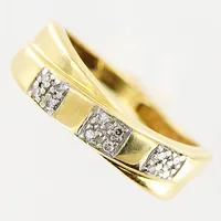 Ring, diamanter 12 x ca 0,005ct, 8/8-slipade, stl 16½, bredd 2-5mm, GHA, 18K.  Vikt: 3,2 g