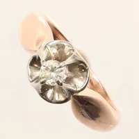 Ring med diamant ca 0,16ct, stl 17¼, bredd 3-8mm, tvåfärgat, repig, 14K Vikt: 5,2 g