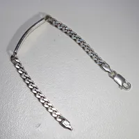Armband pansar med bricka, längd 17 cm, bredd 4,7 mm, silver 925/1000, 8,7g Vikt: 8,7 g