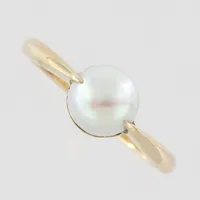 Ring med halv pärla Ø 7mm, stl 16 mm,  bredd  1,60 mm, 18k Vikt: 2,6 g