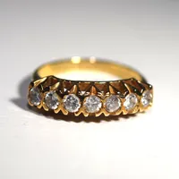 Ring med stenar, Ø 18 mm, bredd 5 mm, 14K 4,1gr Vikt: 4,1 g