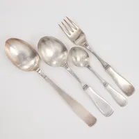 3 Skedar + 1 gaffel, olika storlek/modell, Silver 830/1000  Vikt: 118,1 g