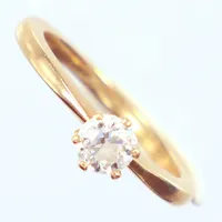 Ring Diamant,  ca,0,23ct GHA, W/SI, Ø15¼, 18k  Vikt: 2,8 g