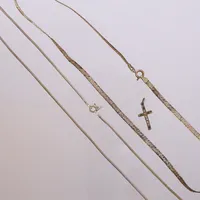 2 Kedjor, hänge, innehåller stenar, defekt.  925/1000 silver Vikt: 12,8 g