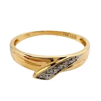 Ring, 18K guld, Diamanter 5 x 0,003ct, Guldfynd (GFAB), Ø16¾ mm, bredd 1,2 - 5 mm, fint skick Vikt: 1,7 g