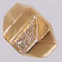 Klackring med diamant, ca 0,15ct, stl 19¼, bucklig skena, 18K Vikt: 9,1 g