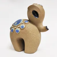 Keramikfigurin Elefant, Ringo, design: Britt-Louise Sundell, Gustavsberg, 1960-tal, höjd: 9cm, bredd: 6cm. Vikt: 0 g