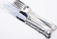 Diverse bestick, knivar med stålblad, silver 830/1000. 3 gafflar 125,8g och 3 knivar bttovikt 214g.