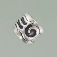 Ring, Ø 17¾, bredd 17,5 mm, silver 925/1000 Vikt: 12 g