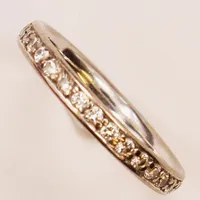 Ring, helallians med diamanter 0,42ctv enligt gravyr, Ø15½, bredd: 2mm, vitguld, 18K Vikt: 1,9 g