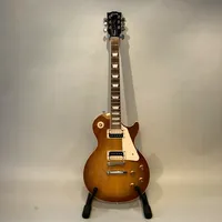 Elgitarr Les Paul Classic, Honeyburst, serienr: 201600104, made in USA, tillhörande axelrem, originalcase. Skickas med postpaket.