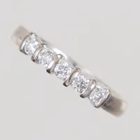 Halvalliansring, stl 17½, diamanter 5x totalt ca 0,35ctv enligt gravyr, bredd ca 3,8mm, GHR Hans Rosin år 1999, vitguld 18K  Vikt: 5 g