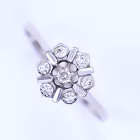 Ring med diamanter totalt 0,10ct, stl 17¼, bredd 1-10mm vitguld, 18K Vikt: 2,3 g