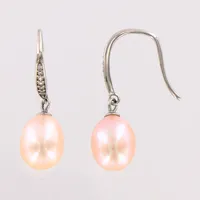 Ett par örhängen med rosa pärla och stenar, 2,5cm, S925/1000 Vikt: 2,9 g