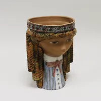 Ytterfoder Lladro, keramik, flicka med flätor, 20cm, Spanien.  Skickas med postpaket.