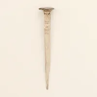 Spik, längd 7cm, bredd 1-13mm, Schnierer Zoltan, år 1994, silver Vikt: 13,3 g