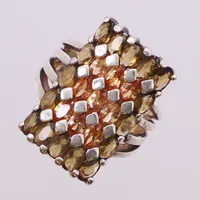 Ring med bruna och persikofärgade stenar, 25x15mm, stl 17, skev, repor,925/1000 silver Vikt: 11,7 g