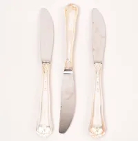 Tre matknivar, modell Sachsisk, Chor, Danmark, längd 20,5cm, slitage, silver och stålblad, bruttovikt 186,9g 