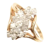 Ring diamanter 1,00ct enligt gravyr, stl 16½, bredd ca 16,5mm, 14K  Vikt: 3,6 g