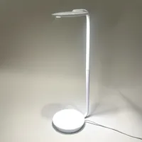 Bordslampa Pablo Pixo ,LED-belysning,  vit, höjd ca 42cm, Serienr: 140413PXW050, Justerbar arm, vridbar lampa 365°, integrerad USB-port, sladd,  Vikt: 0 g
