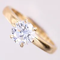 Ring solitär med diamant 1xca 1,25ct ca TW(F)/IF, enligt gravyr, stl 16¼, bredd 2,2-7mm, en klo skadad, CFC, Stockholm, 18K Vikt: 5 g