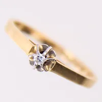 Ring med diamant ca 0,02ct, 8/8-slipad, stl 15½, bredd 1,6-4mm, Örns Juvelatelje, 18K Vikt: 1,5 g