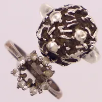 Ringskena med vita stenar, stl 15½, saknar mittsten, Ring, stl 16¾, bredd 13,7mm, 925/1000 silver Vikt: 6,6 g