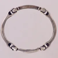 Armband halvstelt, längd: ca 17-20cm, bredd: 6,2-7,4mm, repor, silver 950/1000 Vikt: 35,8 g