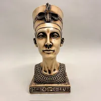 Skulptur, Nefertitibyst, höjd 34cm, 1900-tal, bakelit   	 Skickas med postpaket.