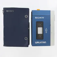 Sony Walkman, TPS-L2, från år 1979 andra utgåvan, Made in Japan, serienummer: 256537, med fodral, ej funktionstestad Vikt: 0 g