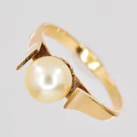 Ring, stl 17½, pärla Ø 7mm, 18K Vikt: 2,9 g