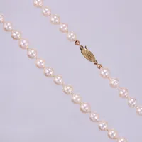 Pärlcollier med odlade pärlor, längd: ca 46cm, Ø ca 7mm, lås 18K Vikt: 0 g