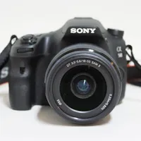 Kamera Sony SLT-A58, HD avchd, objektiv 18-55mm, 3,5-5,6, laddare i väska Skickas med postpaket.