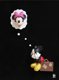 Disneytavla, Miss U, jie Grantofta Art,  Musse pigg tänker på Mimmi Pigg, 38cm x 28cm, ram Skickas med postpaket.