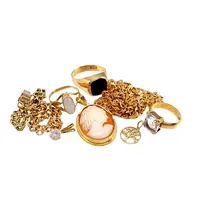 Diverse smycken, 18K guld, defekter, stenar, camé, slitage, gravyrer, bruttovikt 42,6g
